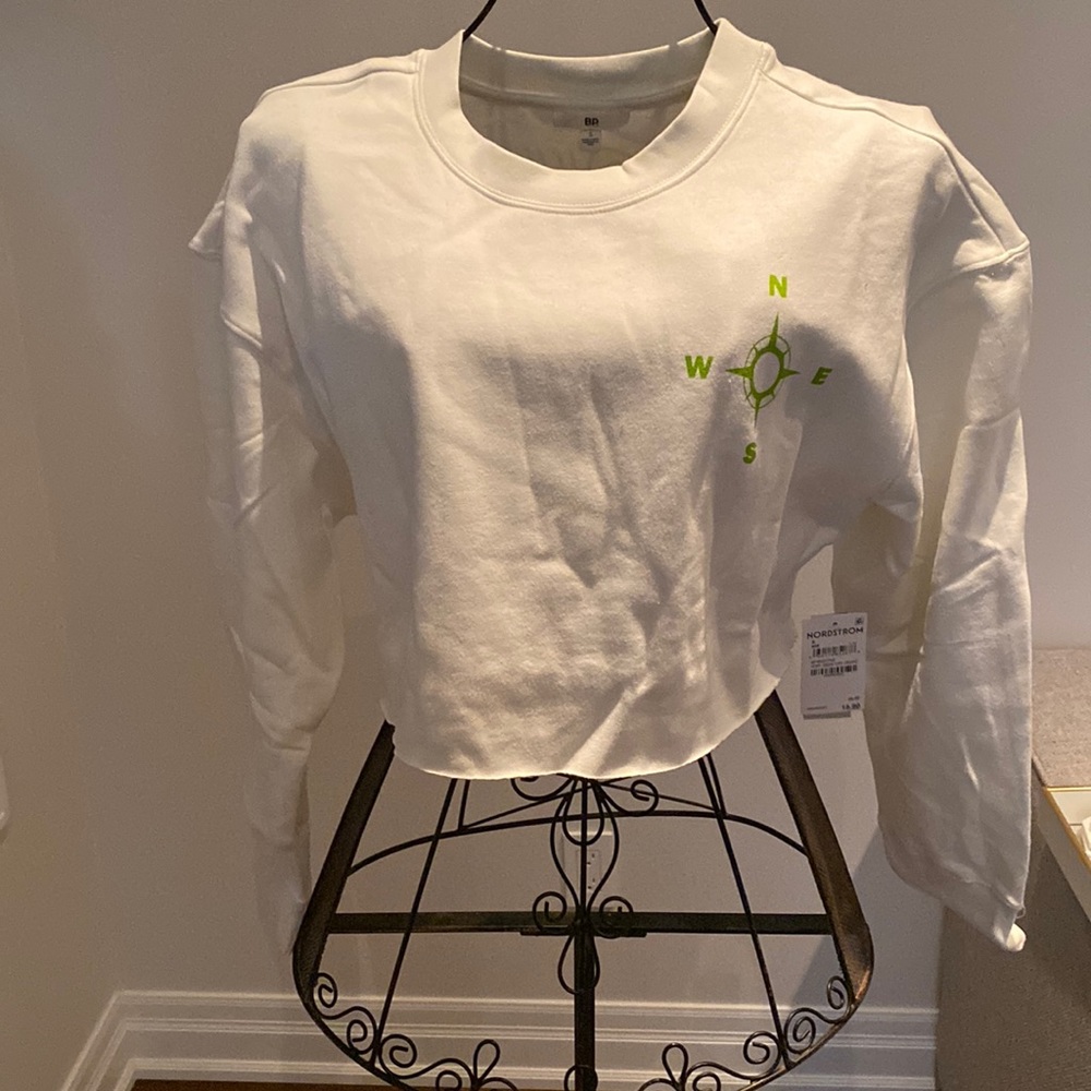 BP cropped sweatshirt. BNWT. Ivory-green